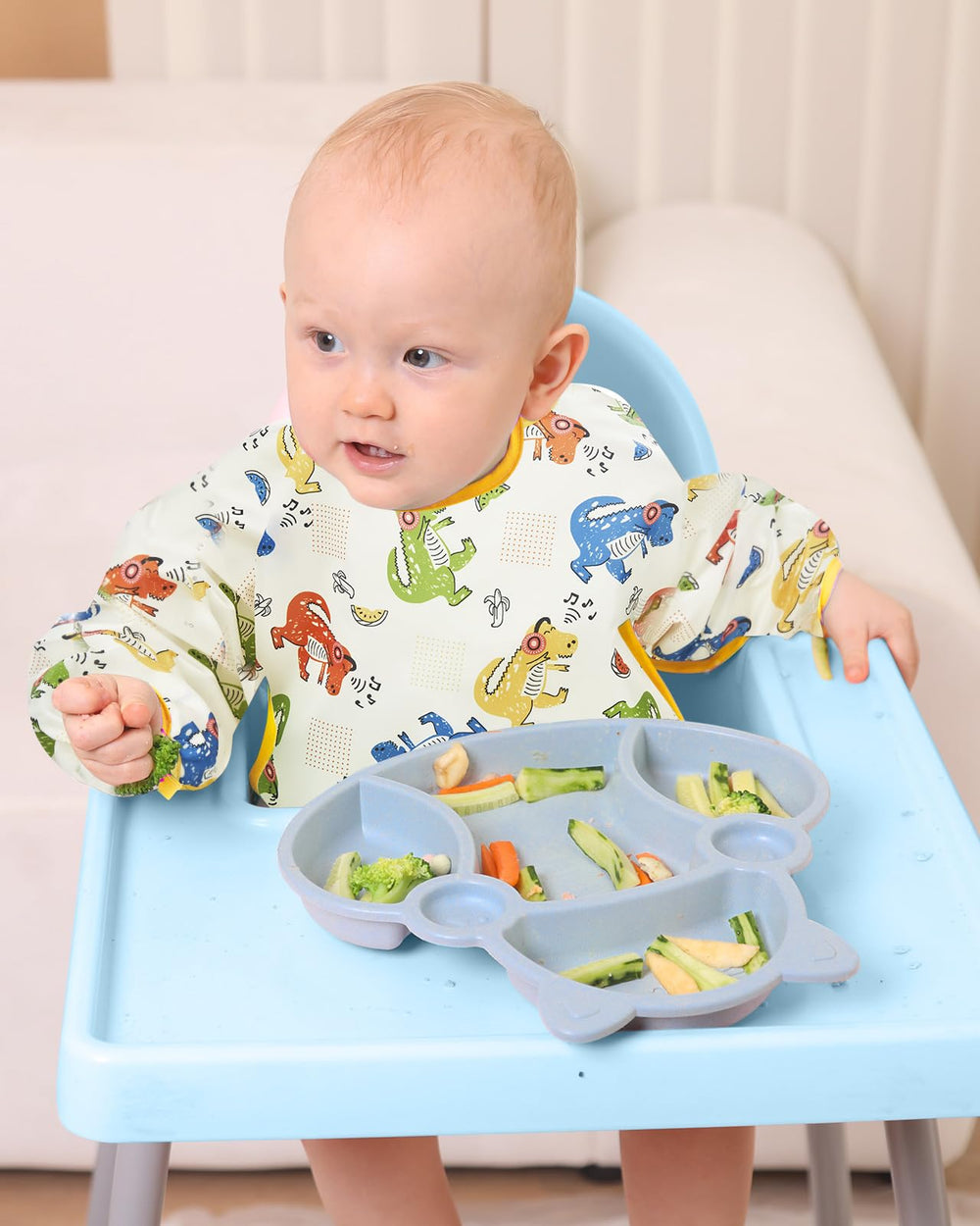 Lictin long-sleeve bib foldable roll for travel and storage.