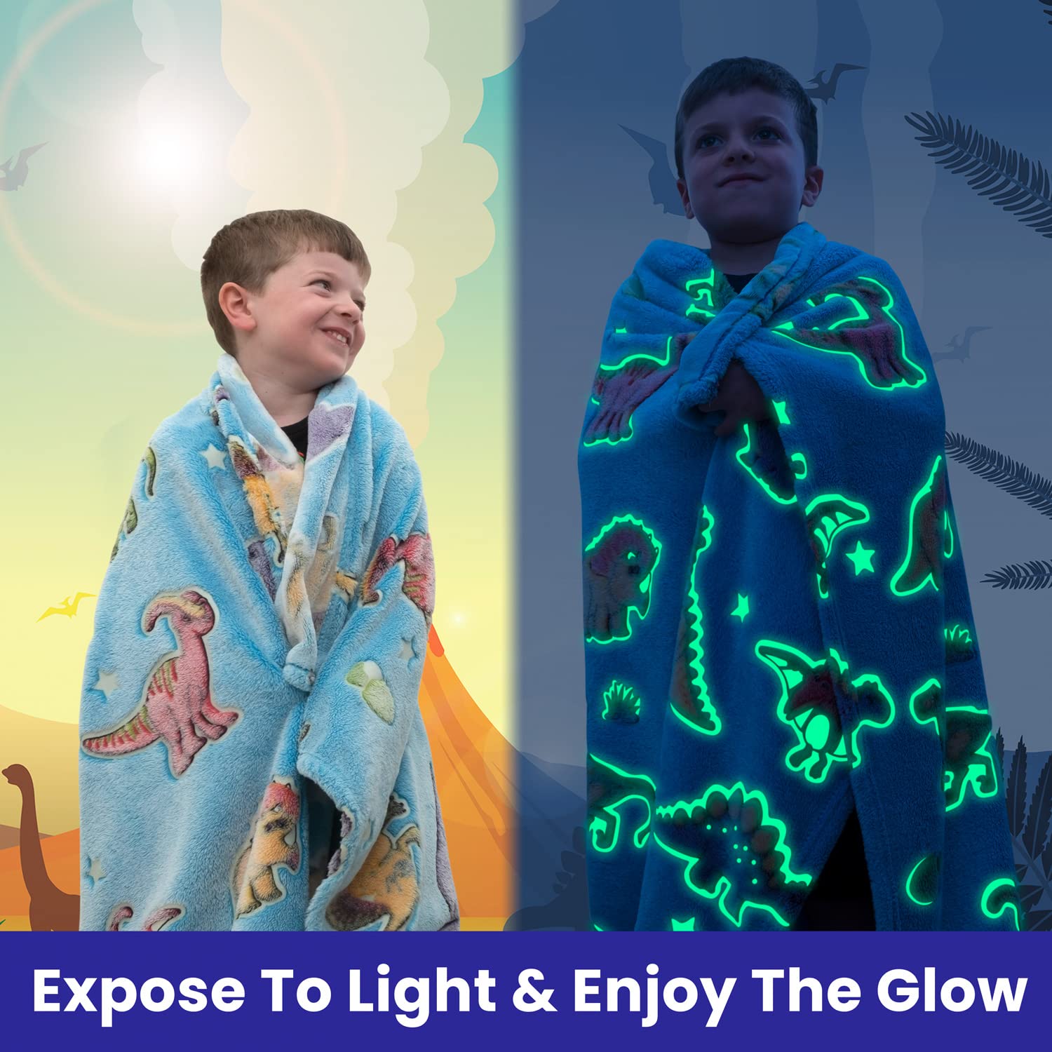 Liderstar dinosaur blanket fade- and stain-resistant fabric stays vibrant.