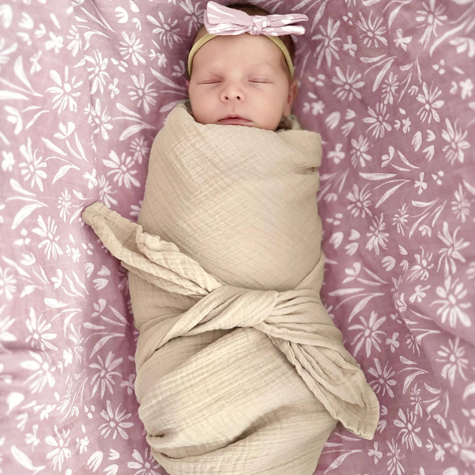 LifeTree swaddle fabric close-up viscose bamboo highlights breathable comfort for babywearing and sleep