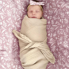 LifeTree swaddle fabric close-up viscose bamboo highlights breathable comfort for babywearing and sleep