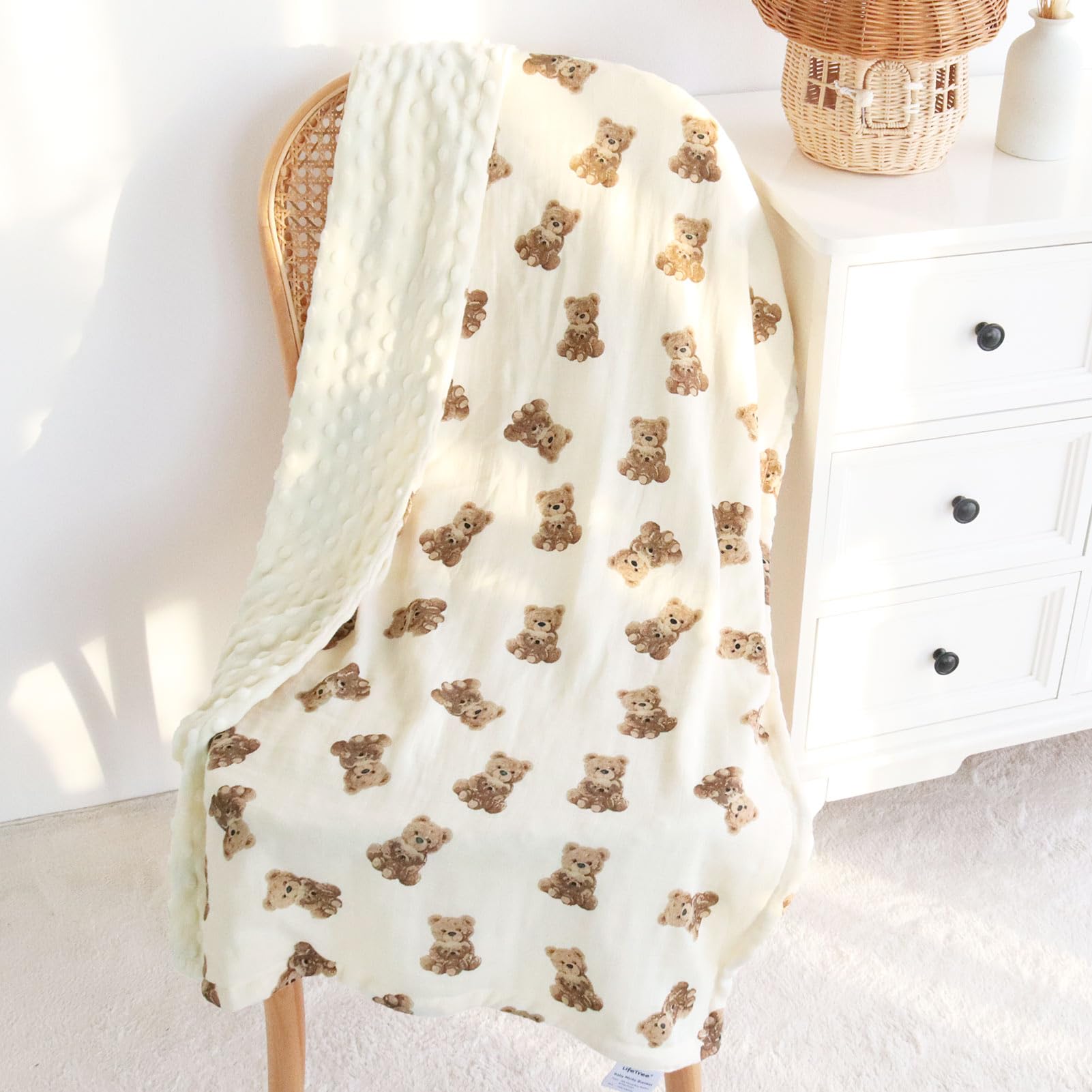 LifeTree blanket wrapped on stroller or crib demonstrates versatile baby usage
