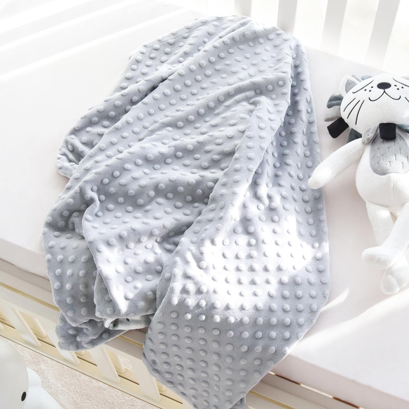 LifeTree care-friendly fabric shows gentle washability in cool machine wash.