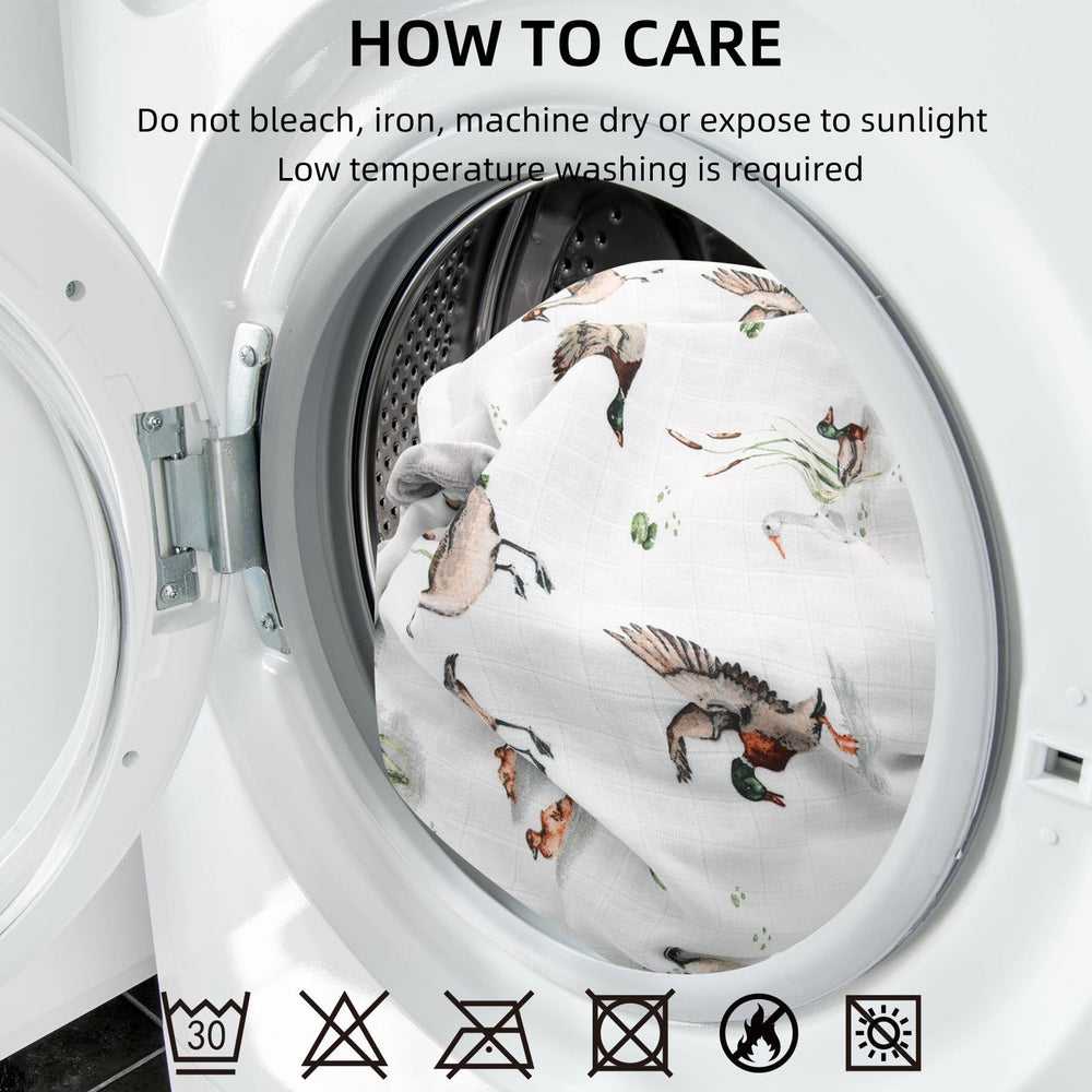 LifeTree double-layer blanket offers soft muslin and warm fleece sides for versatile comfort.