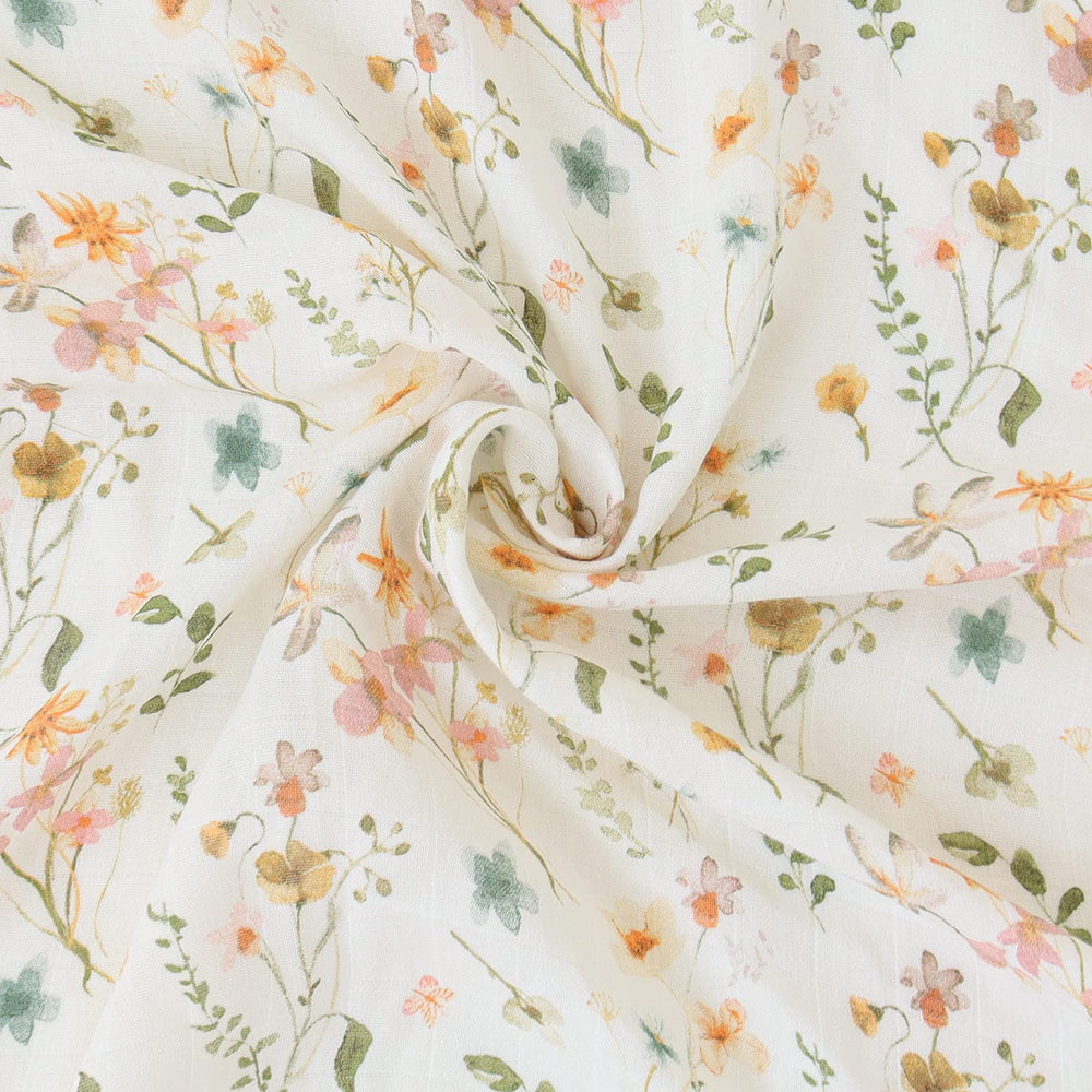 LifeTree easy-care washability swaddle blanket image shows machine-wash friendly fabric after repeated use.