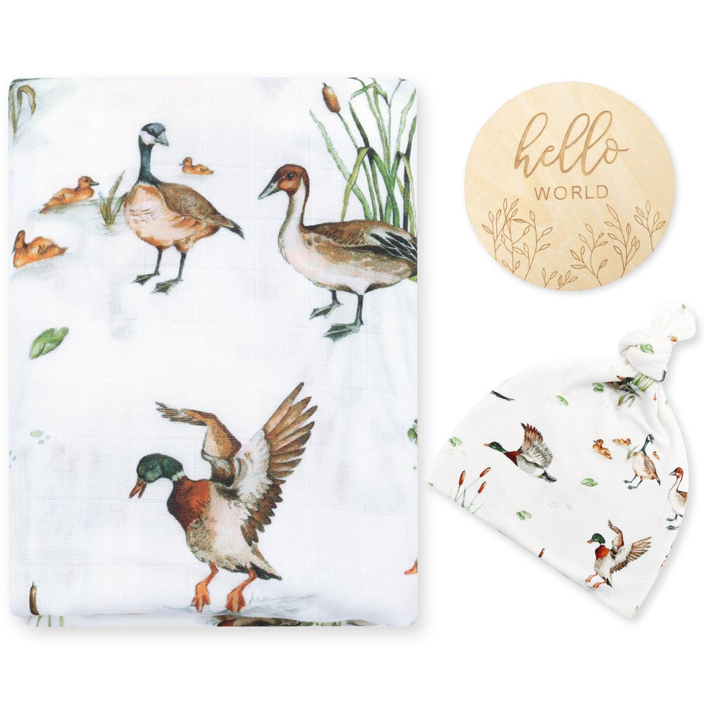 LifeTree mallard duck swaddle blanket close-up highlighting cozy muslin fabric for easy newborn comfort.