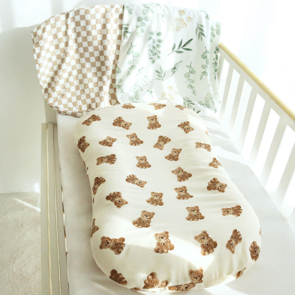 LifeTree bear-pattern cover complements nursery decor with gender-neutral styling