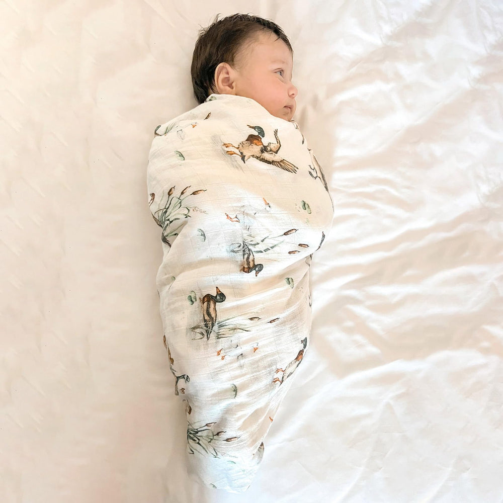 LifeTree fabric close-up reveals breathable viscose bamboo and cotton blend.