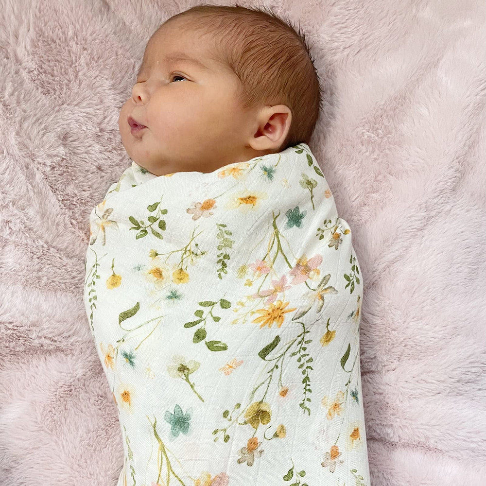 LifeTree Muslin Swaddle Blanket as stroller cover; handy on the go