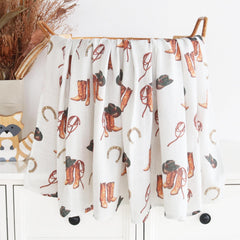 LifeTree muslin swaddle blanket horseshoe pattern demonstrates breathable fabric suitable as nursery cover