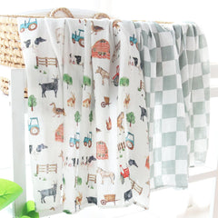 LifeTree swaddle demonstrates multi-use versatility for baby care