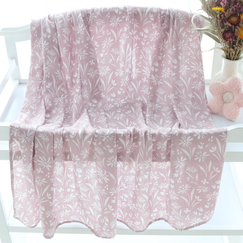 LifeTree blush leopard pattern swaddle for easy car-seat layering.