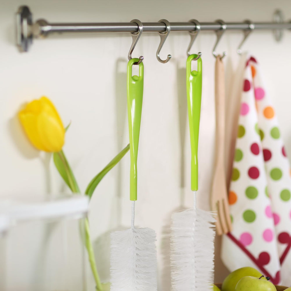 LiKee wide-application brush works on water bottles, decanters, glassware
