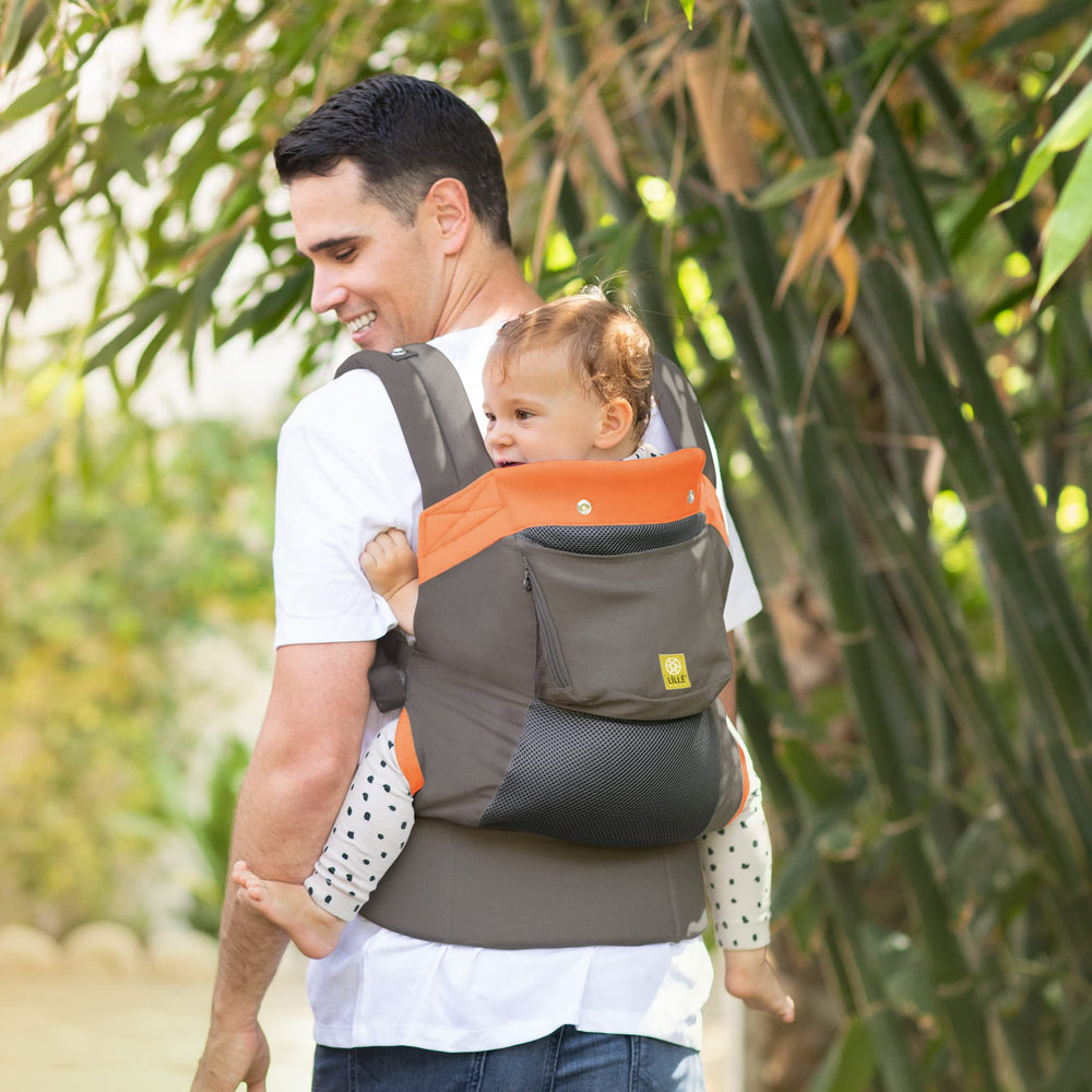 LILLEbaby CarryOn Airflow travel-hiking-ready design for active days