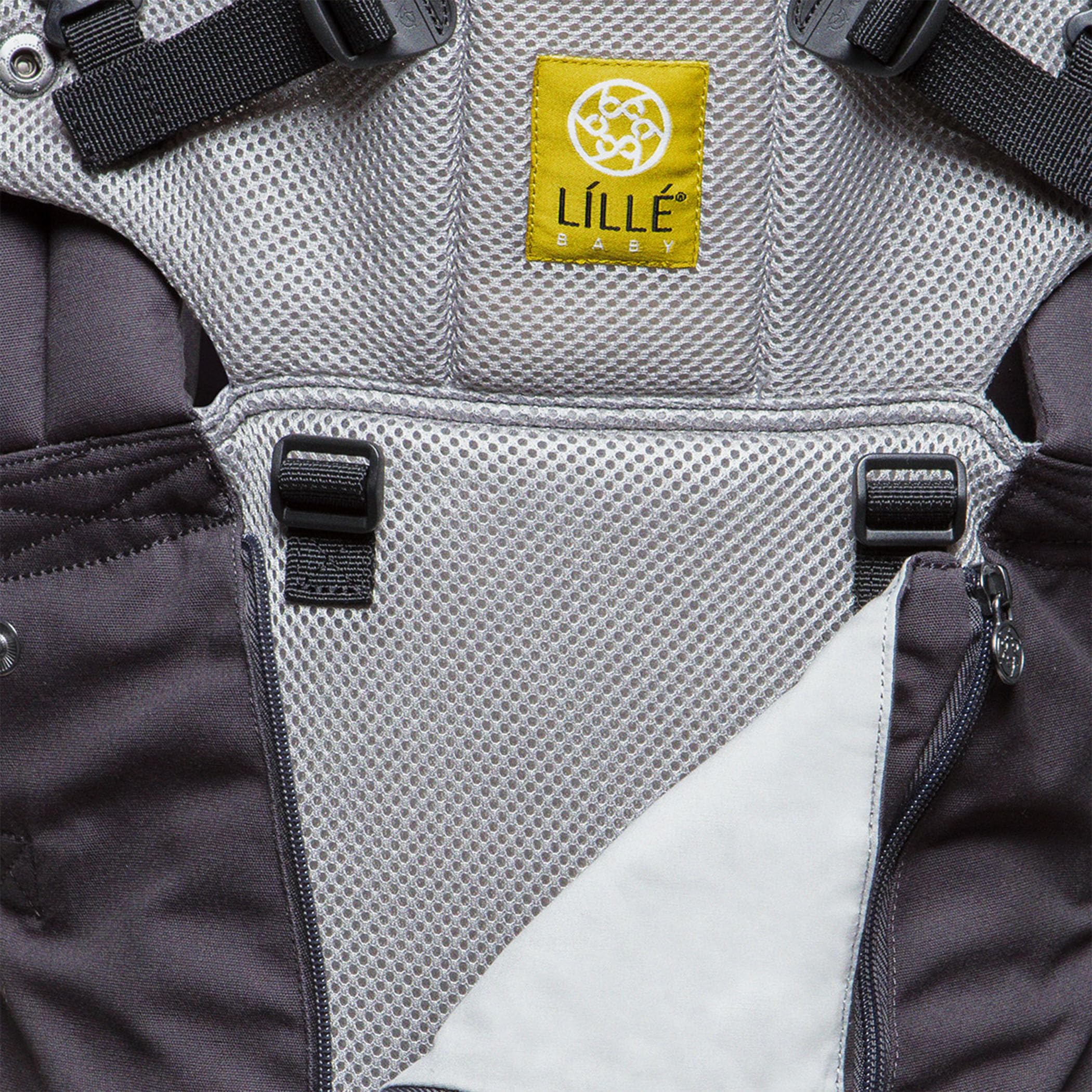 LÍLLÉbaby Complete All Seasons extendable torso grows with your child for longer use.