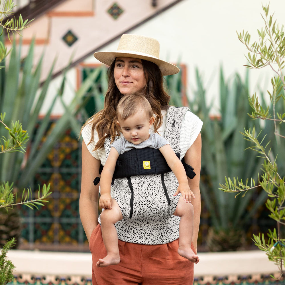LÍLLÉbaby Complete All Seasons waist extends to up to 61.5 inches with extenders