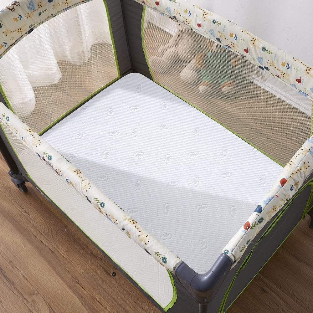 Lillibearas easy-clean, machine-washable cover for busy families.