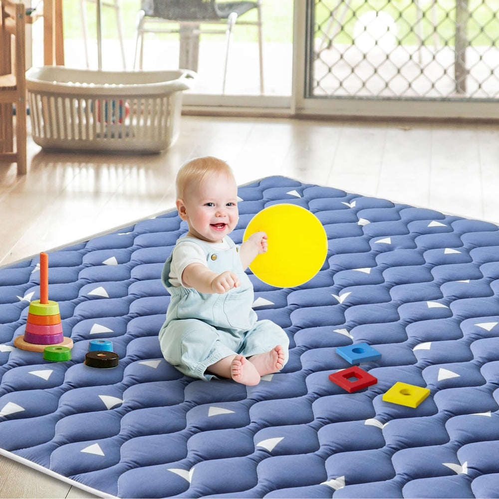 LILYVIBEBEARHAPPY machine-washable surface for easy cleanup after spills.