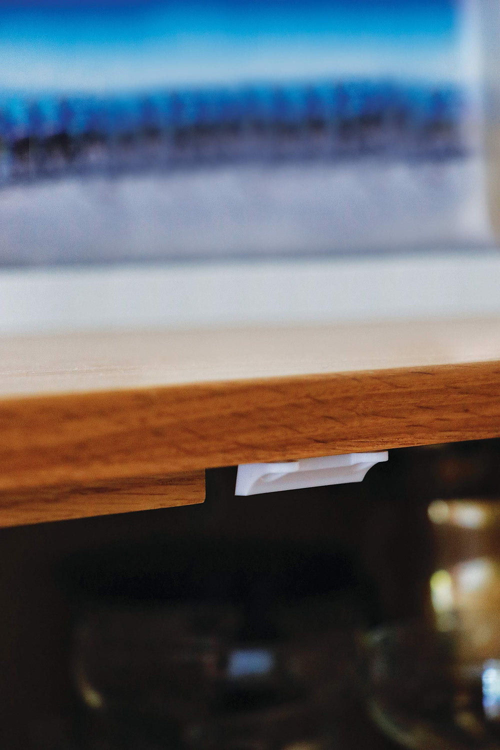 Little Chicks CK034 fits most cabinets and drawers for versatile safety.