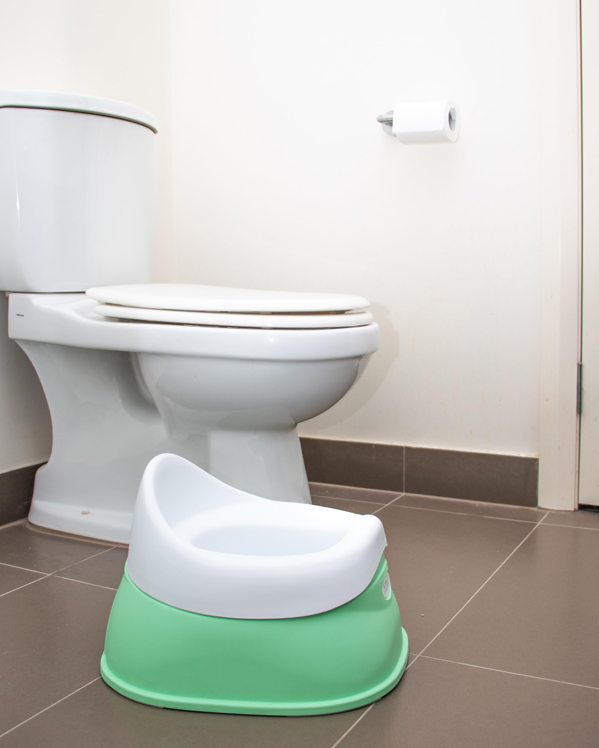 Little Chicks Potty Training Session Use portrait communicates kid-friendly design for independence.