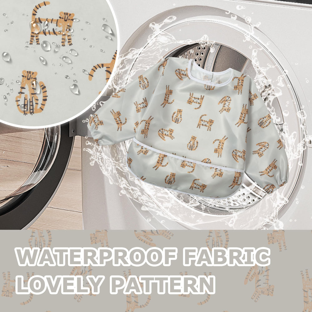 Little Dimsum Mess-Proof Bib patterns and colors suit boys and girls for everyday meals.