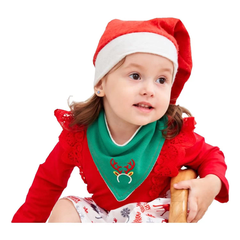 Little Dimsum organic cotton bib front keeps baby comfortable and clean.