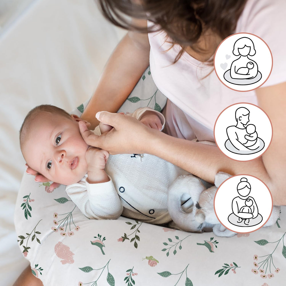 Little Grape Land machine-washable cover enables easy cleanup after feeds