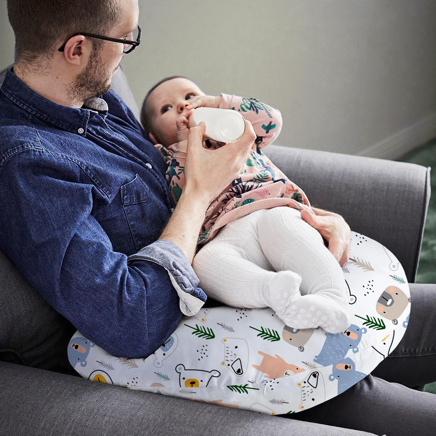 Little Grape Land nursing pillow tummy-time use supports early motor play.