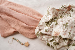Little Jump 47x47 swaddle size; ideal for secure newborn wraps.