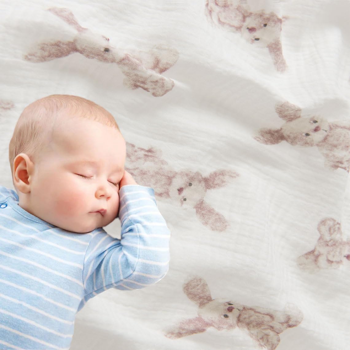 Little Jump tummy-time use highlighted by blanket in use for floor play and gentle support.