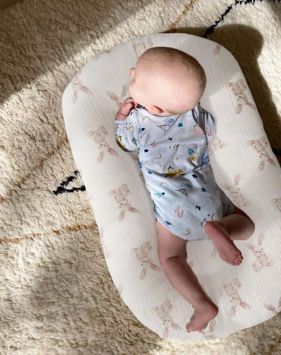 Little Jump universal fit confirms snug coverage on standard loungers