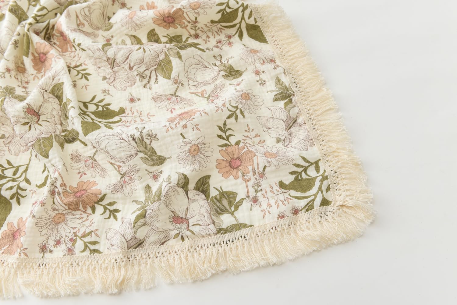 Little Jump stroller blanket keeps baby cozy during errands.