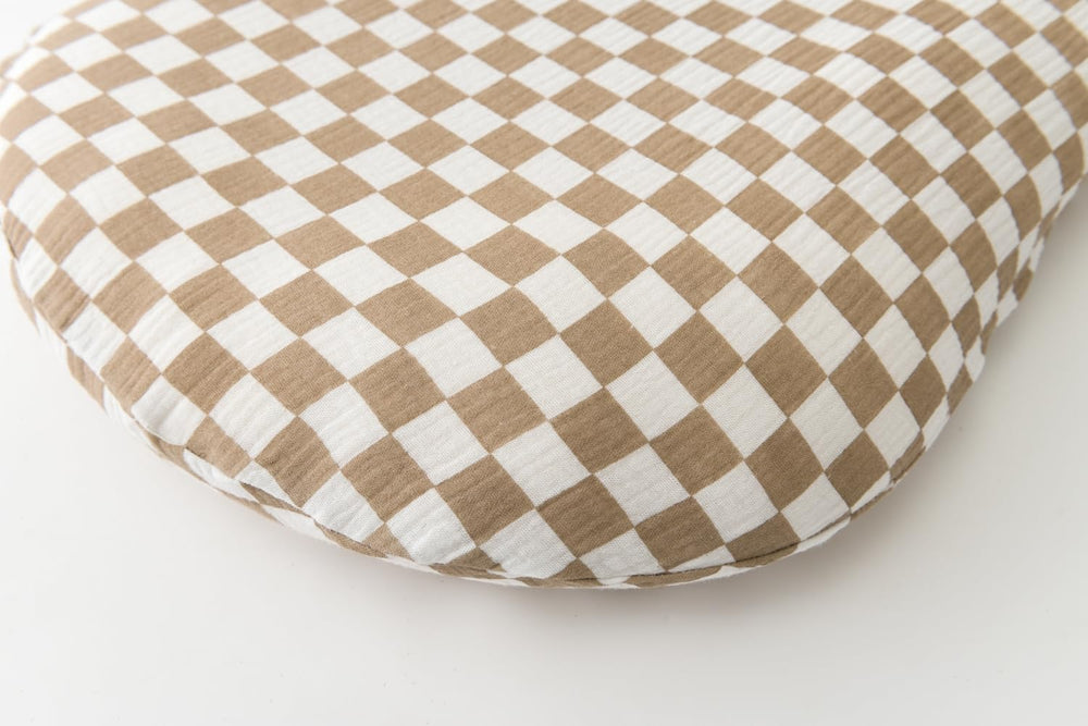 Little Jump removable cover envelope-closure shows easy on-off removal