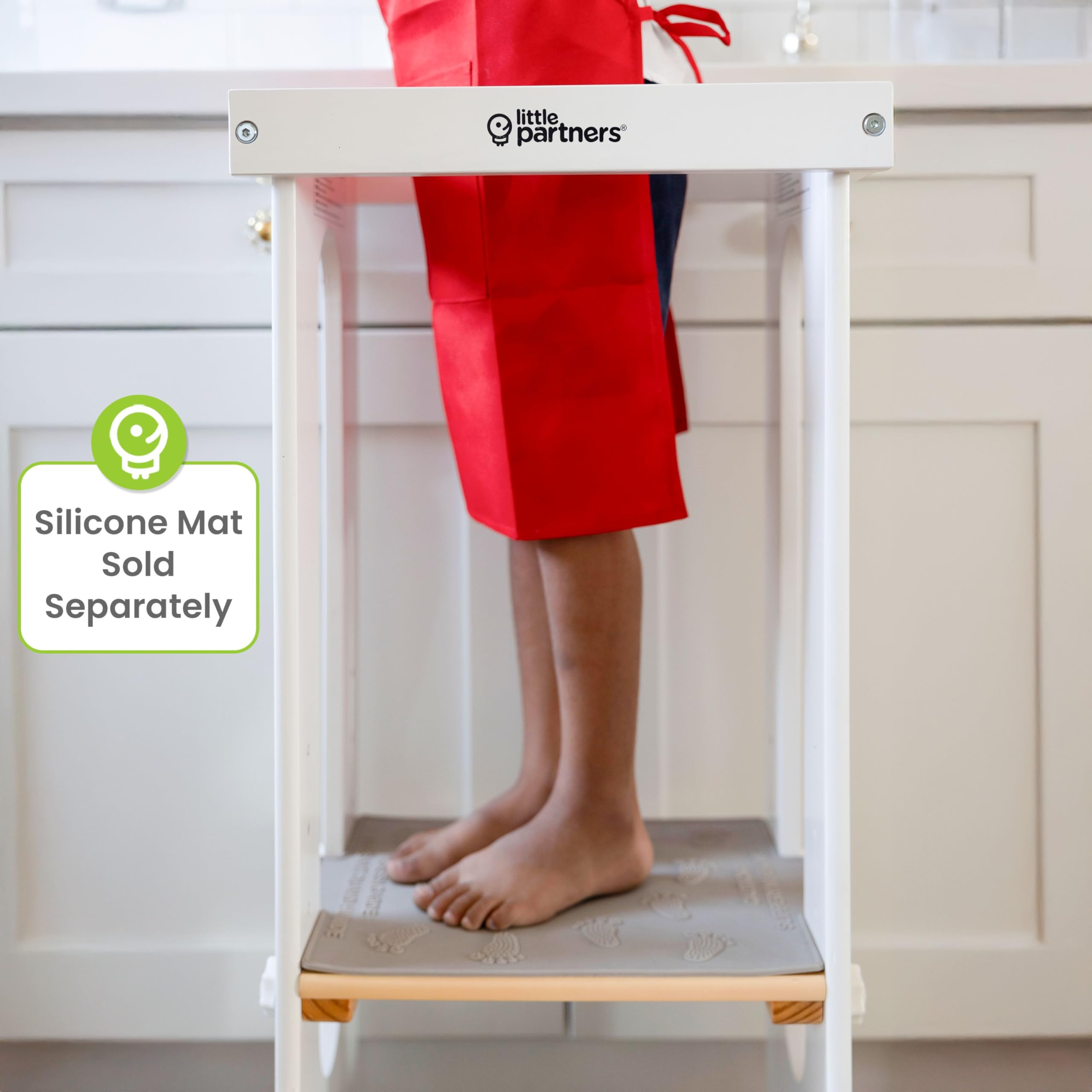 Little Partners easy-clean surface and safe folding mechanism simplify busy parent kitchens.