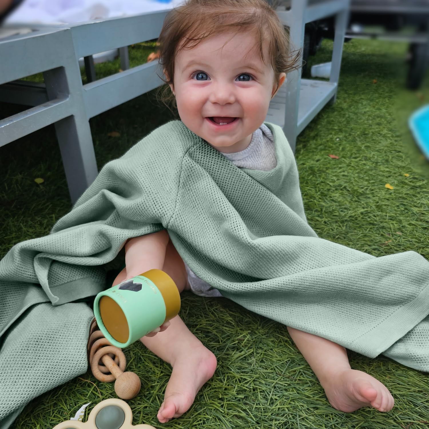 Little Rou Peekaboo nursing cover sage breathable-knit fabric for cool comfort