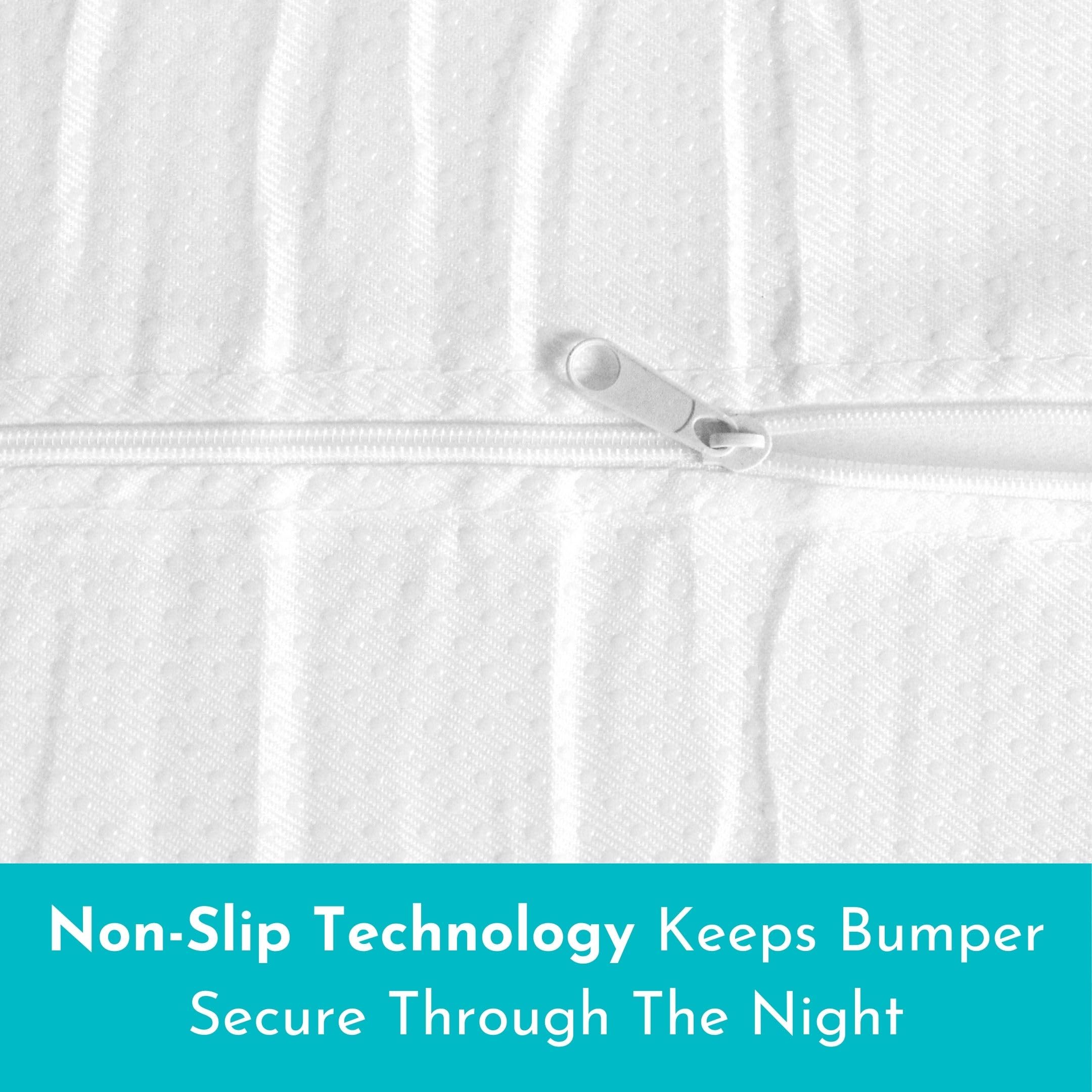 Little Sleepy Head non-slip base keeps the bumper in place all night.