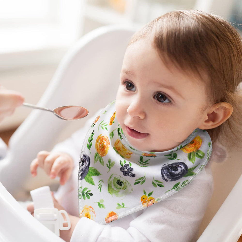 Little Tots Magical Ocean bib fleece-backed layer provides extra warmth and splash protection.