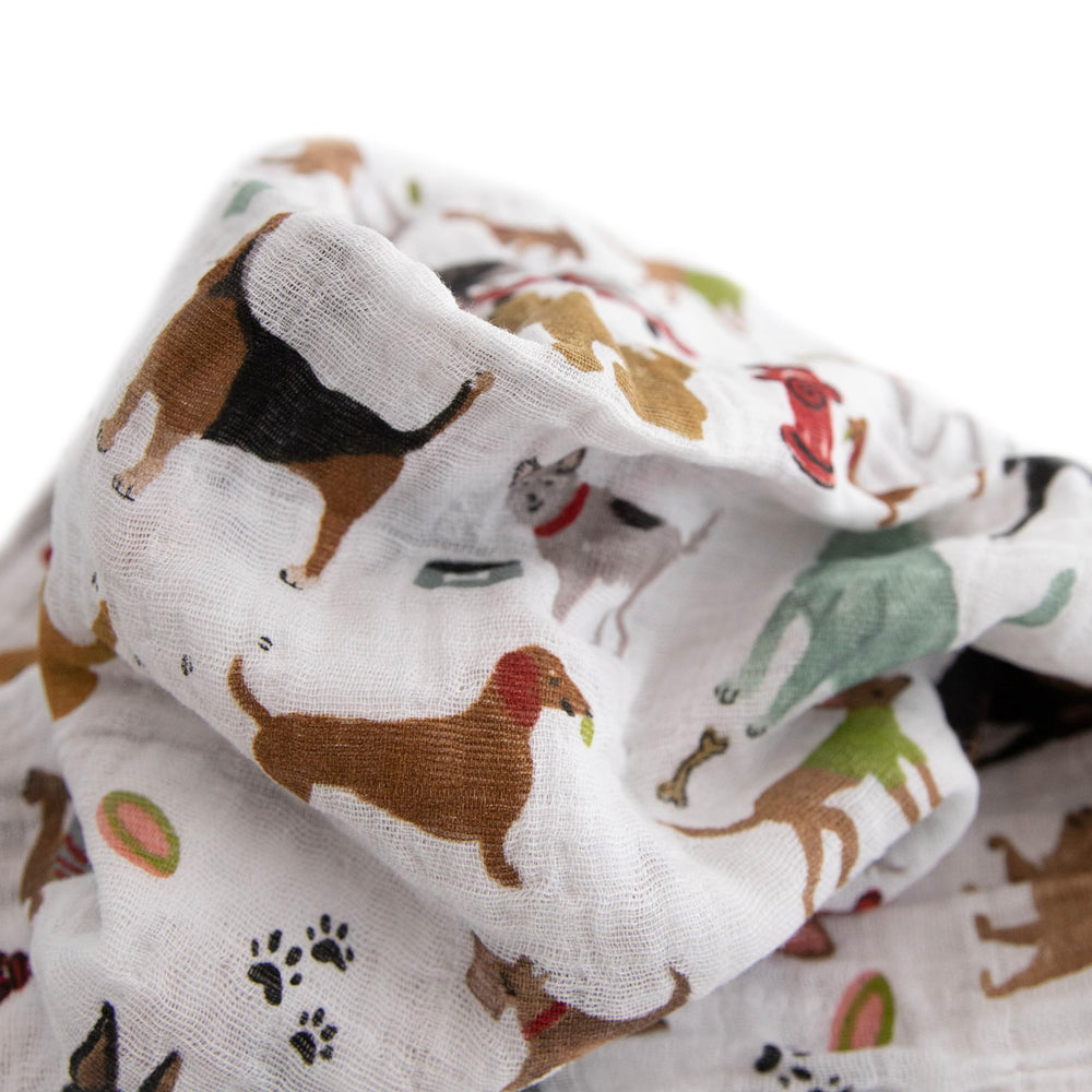 Little Unicorn breathable cotton muslin fabric highlights lightweight comfort