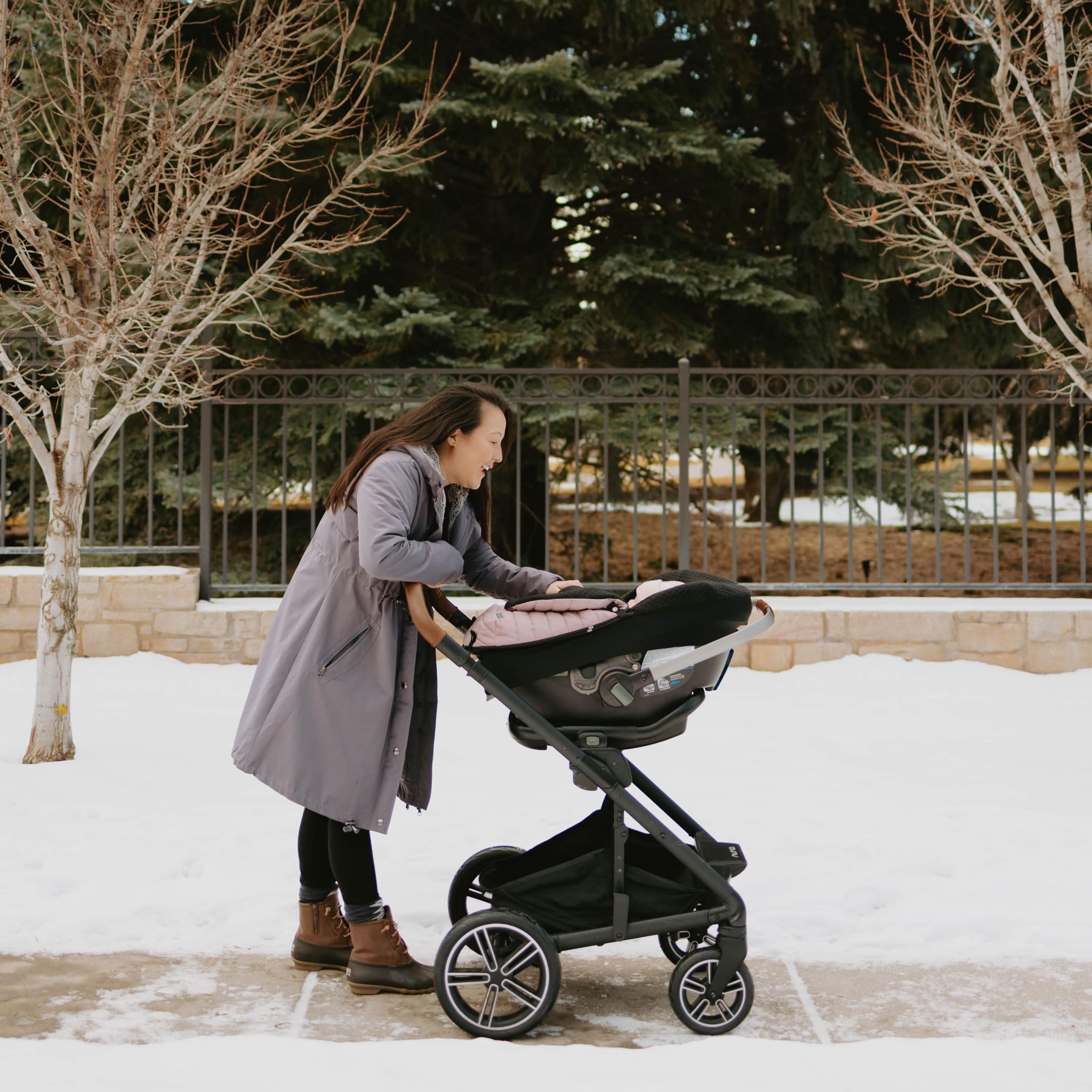 Little Unicorn footmuff non-slip backing keeps warmth secure in place.