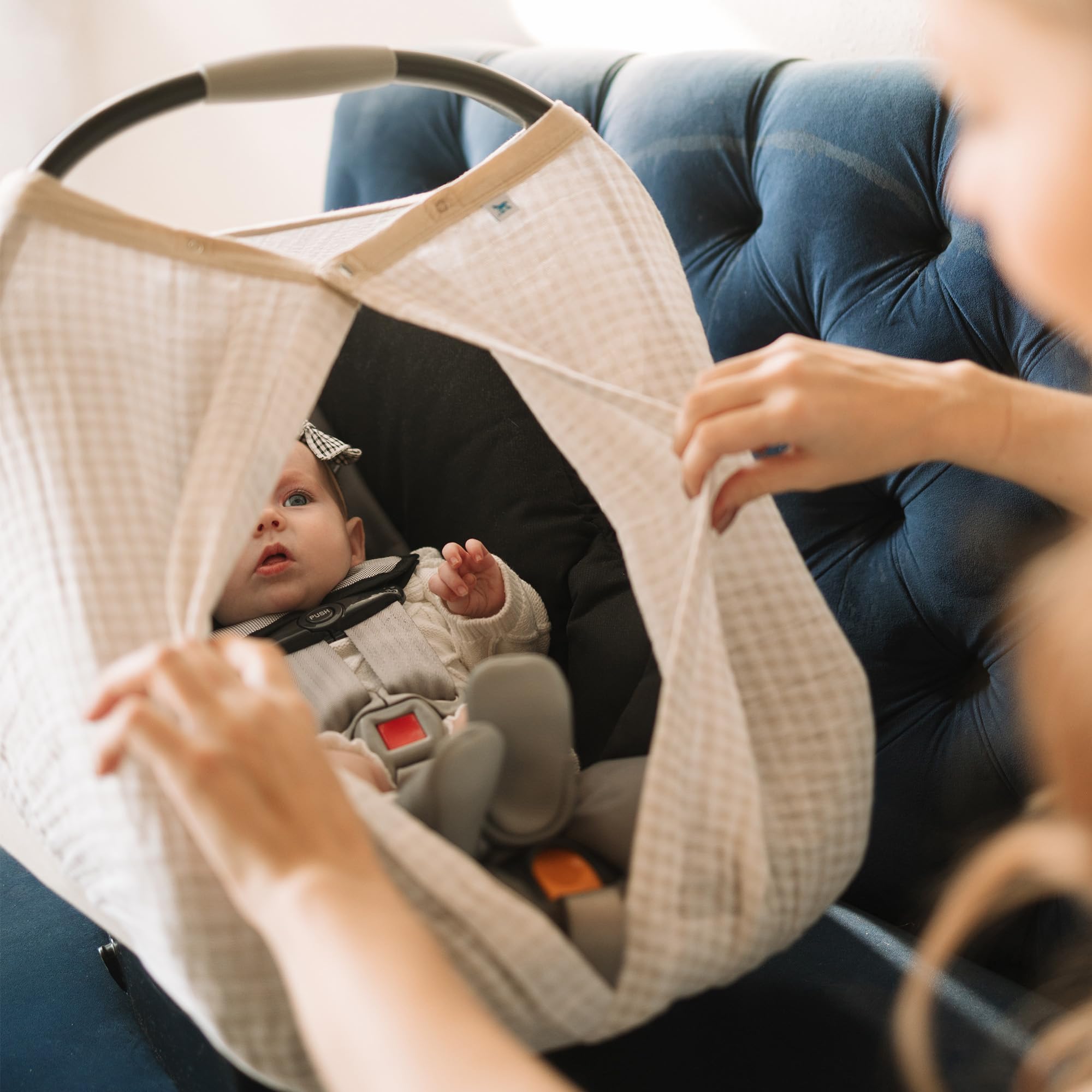 Little Unicorn machine washable car seat canopy stays colorfast for everyday use.