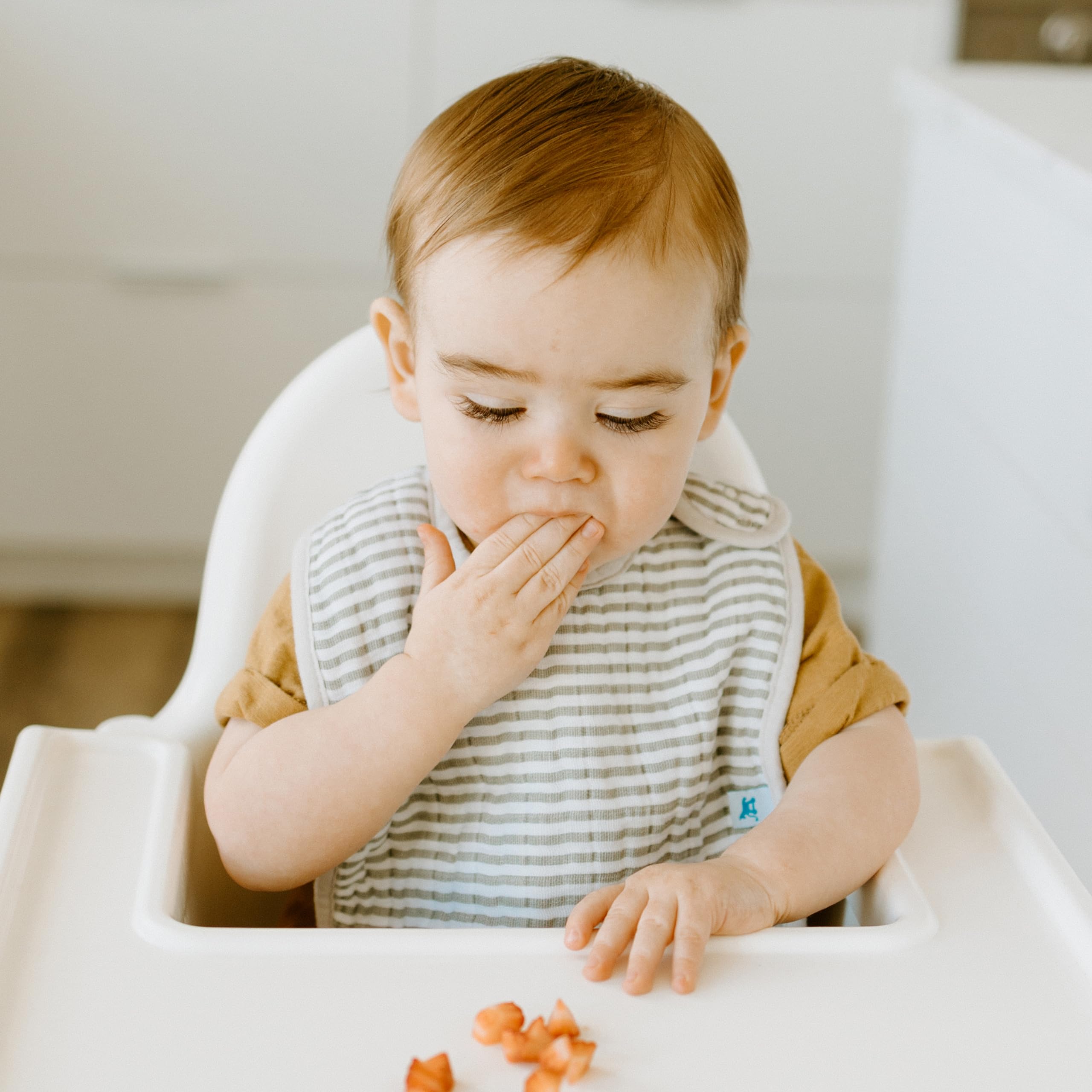 Little Unicorn Premium Classic Bib Forest Friends 5—machine washable for easy care between meals.