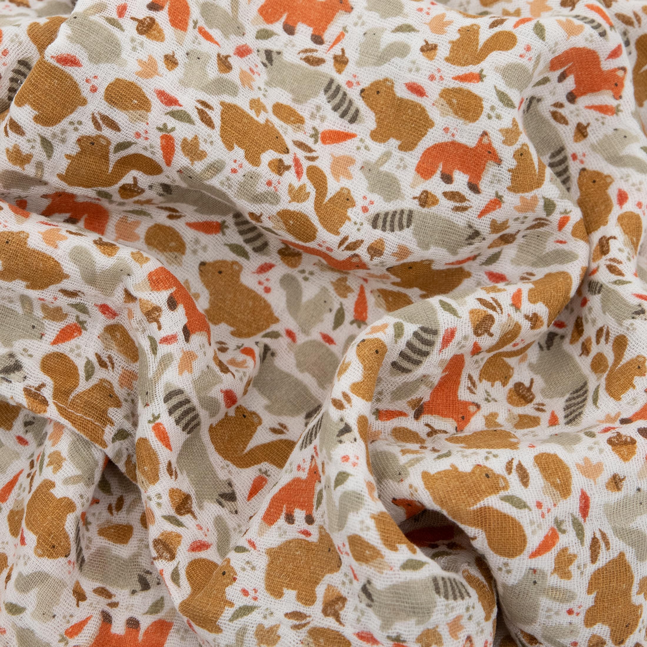 Little Unicorn swaddle with soft texture for cozy mornings and breathable comfort.