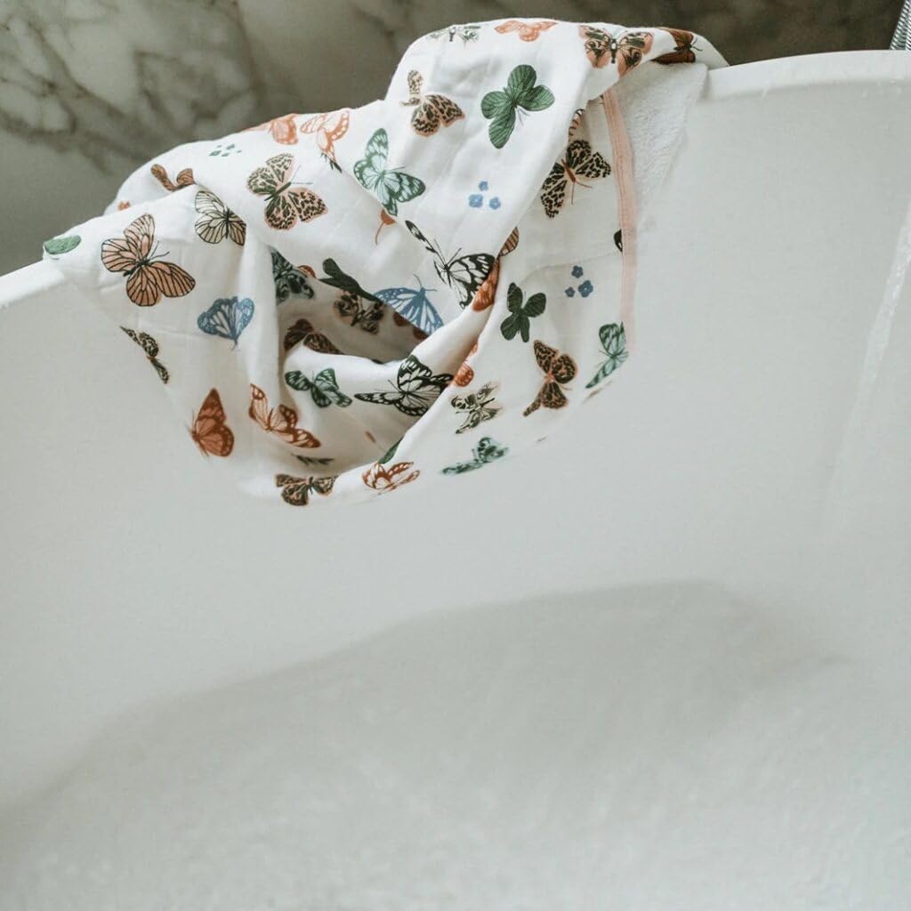 Little Unicorn premium hooded towel packaging—beautiful gift-worthy presentation.