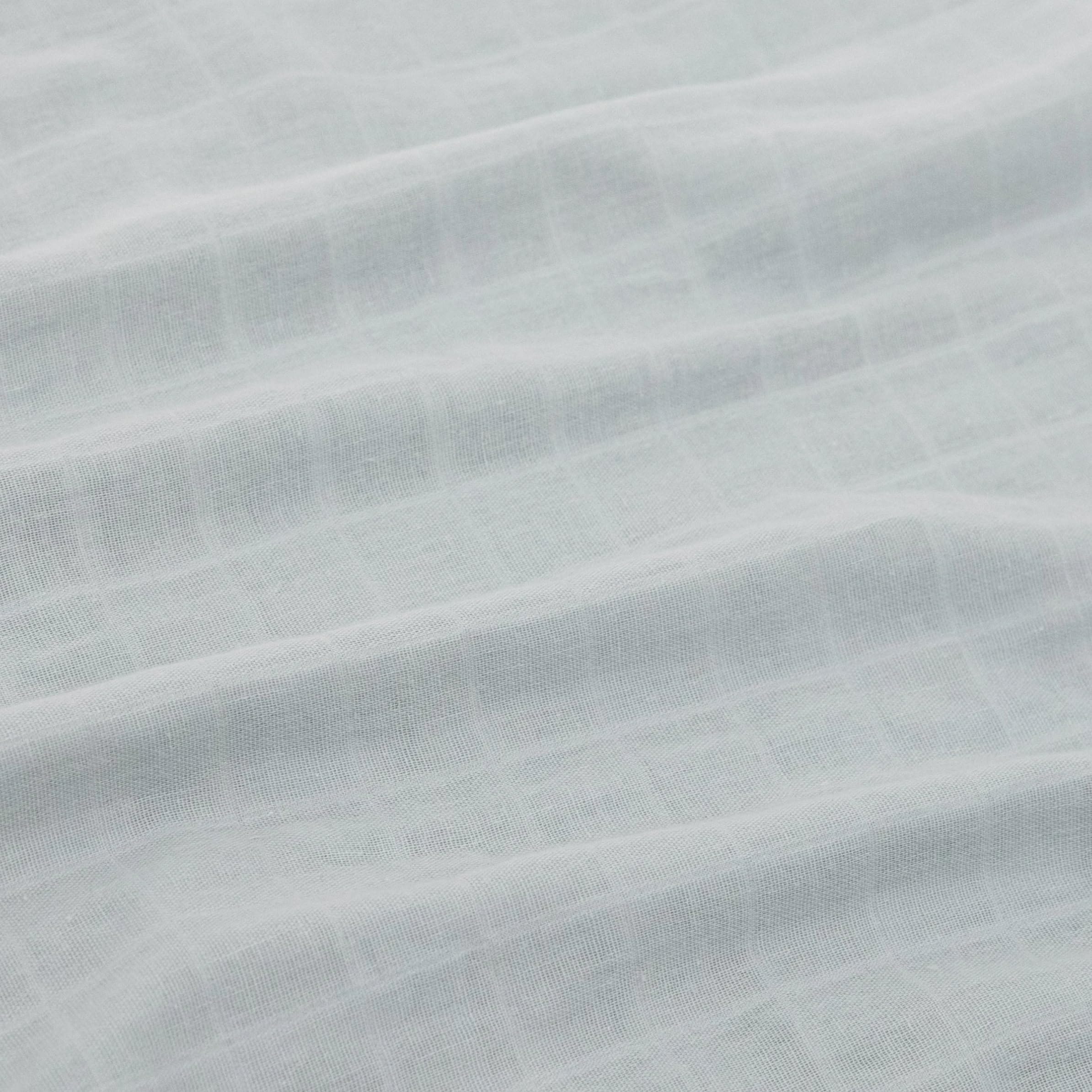 Little Unicorn standard pillowcase two-pack emphasizes practical value and convenience.