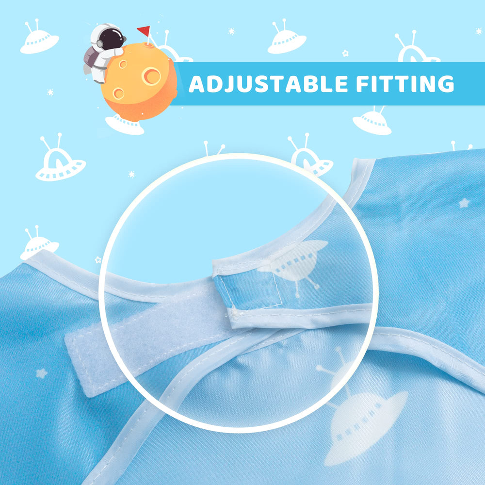 Little Dimsum bib with storage pocket catches drips and reduces outfit changes