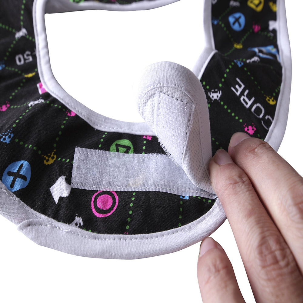 Littleforbig waterproof back panel helps prevent messes during meals