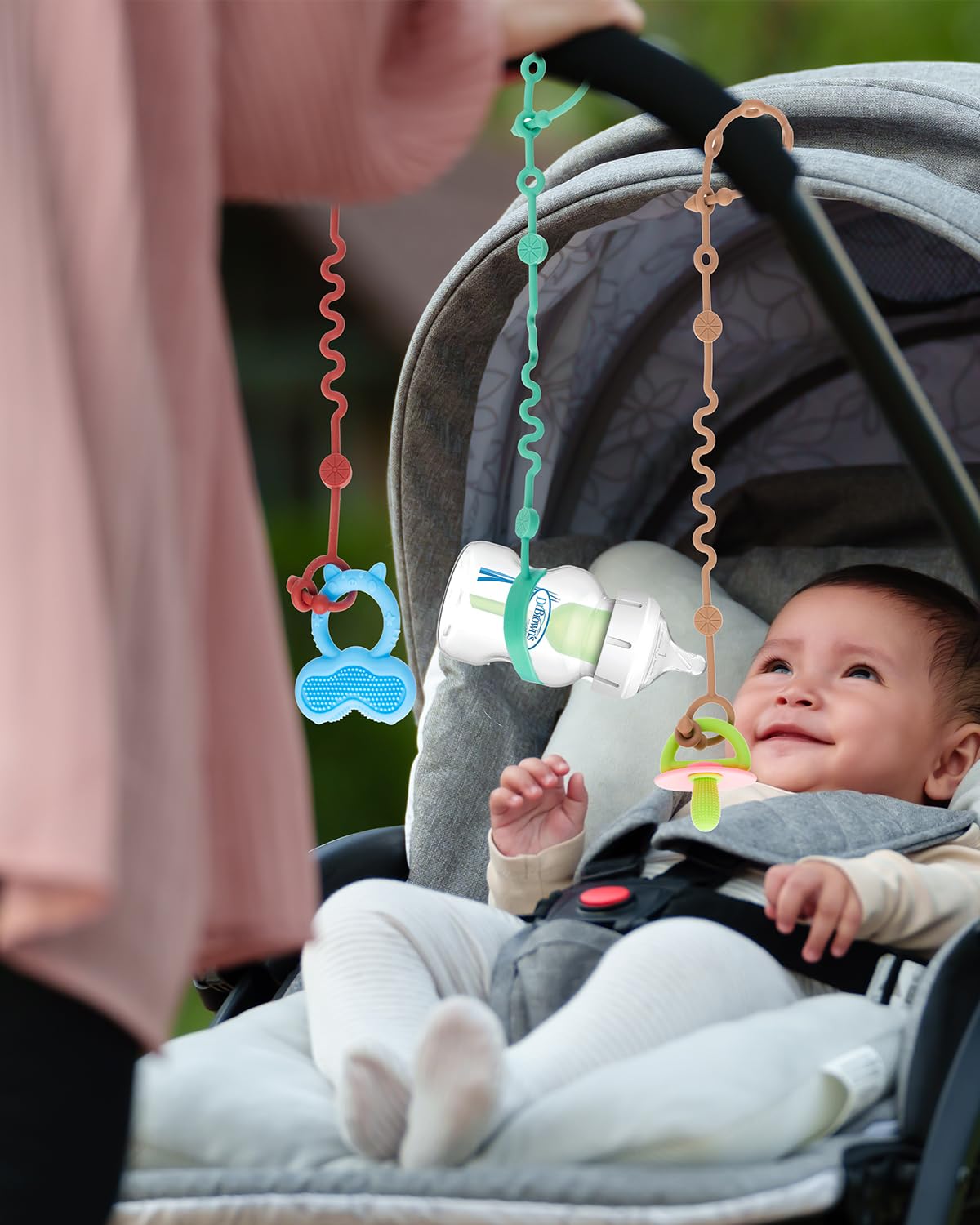LittleHugs dishwasher-safe straps simplify cleaning after playtime.