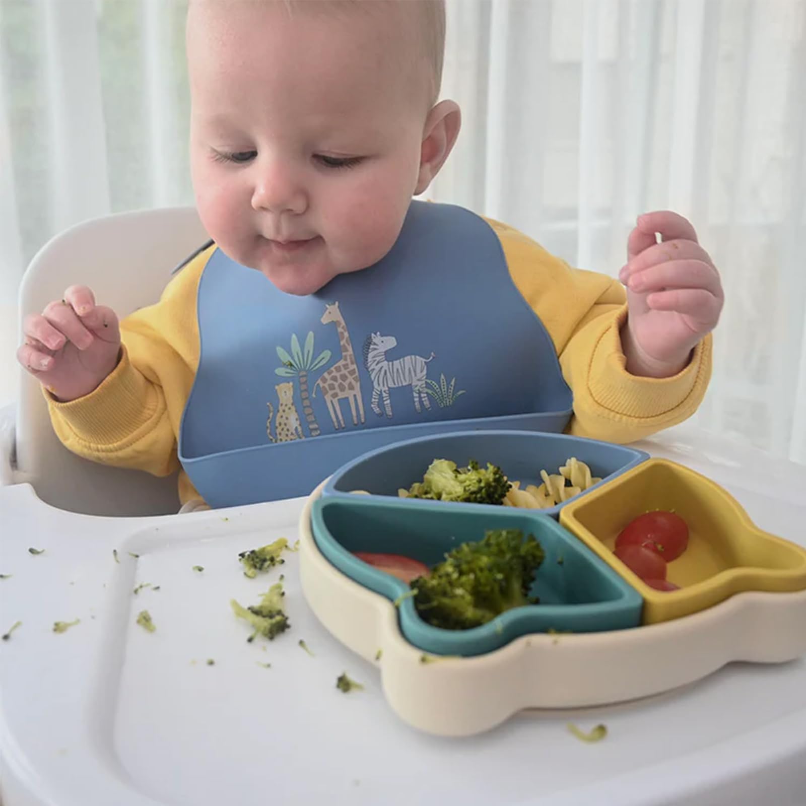 Little Rawr waterproof-soft-durable bibs protect outfits during feeding.