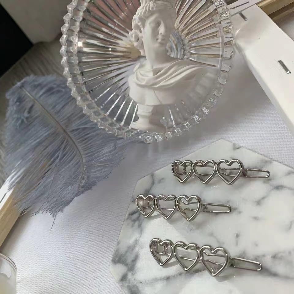 LNYMZD shiny silver heart clip on closeup adds subtle sparkle.