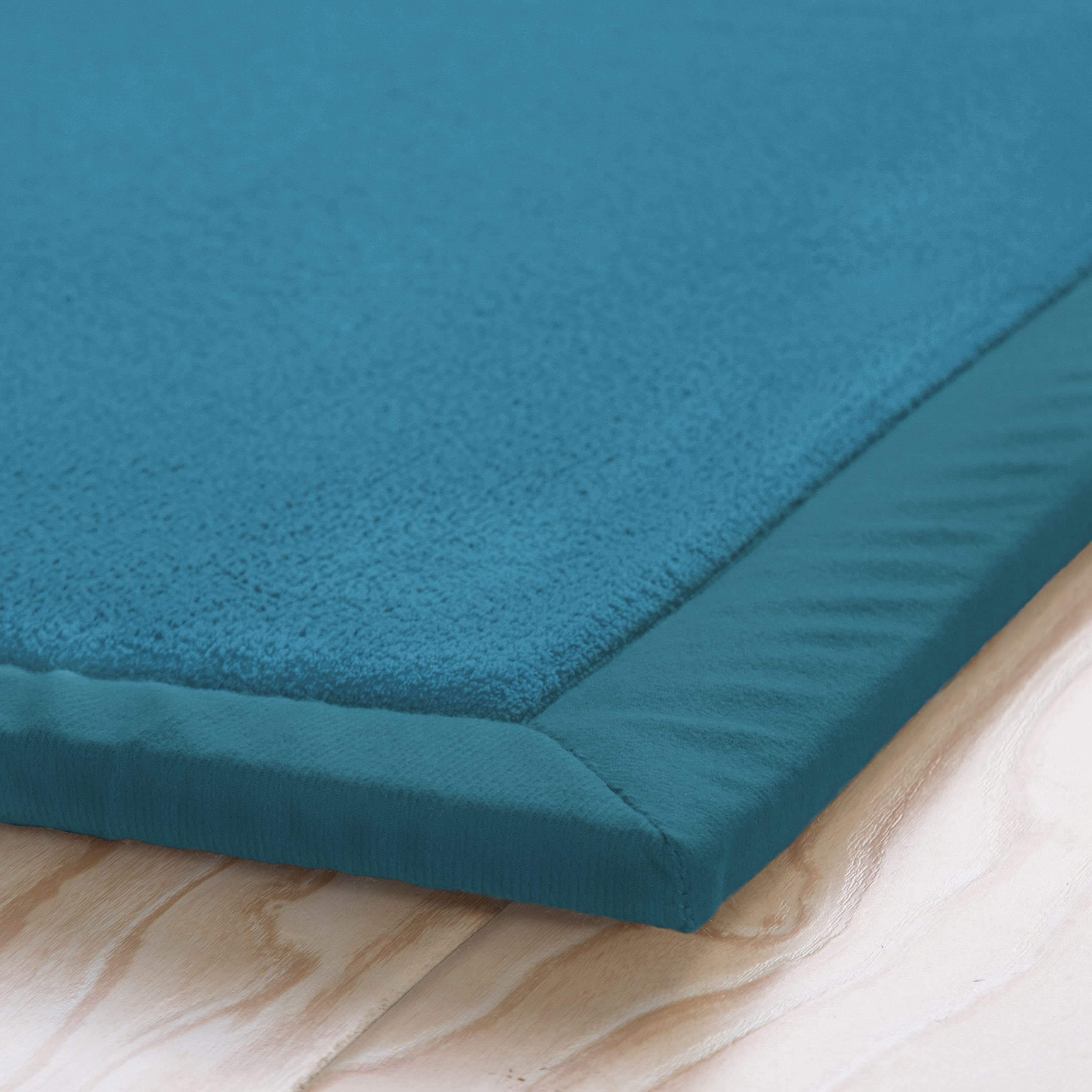 Loartee Coral Velvet Crawling Rug blue non-slip bottom keeps rug stable during activity