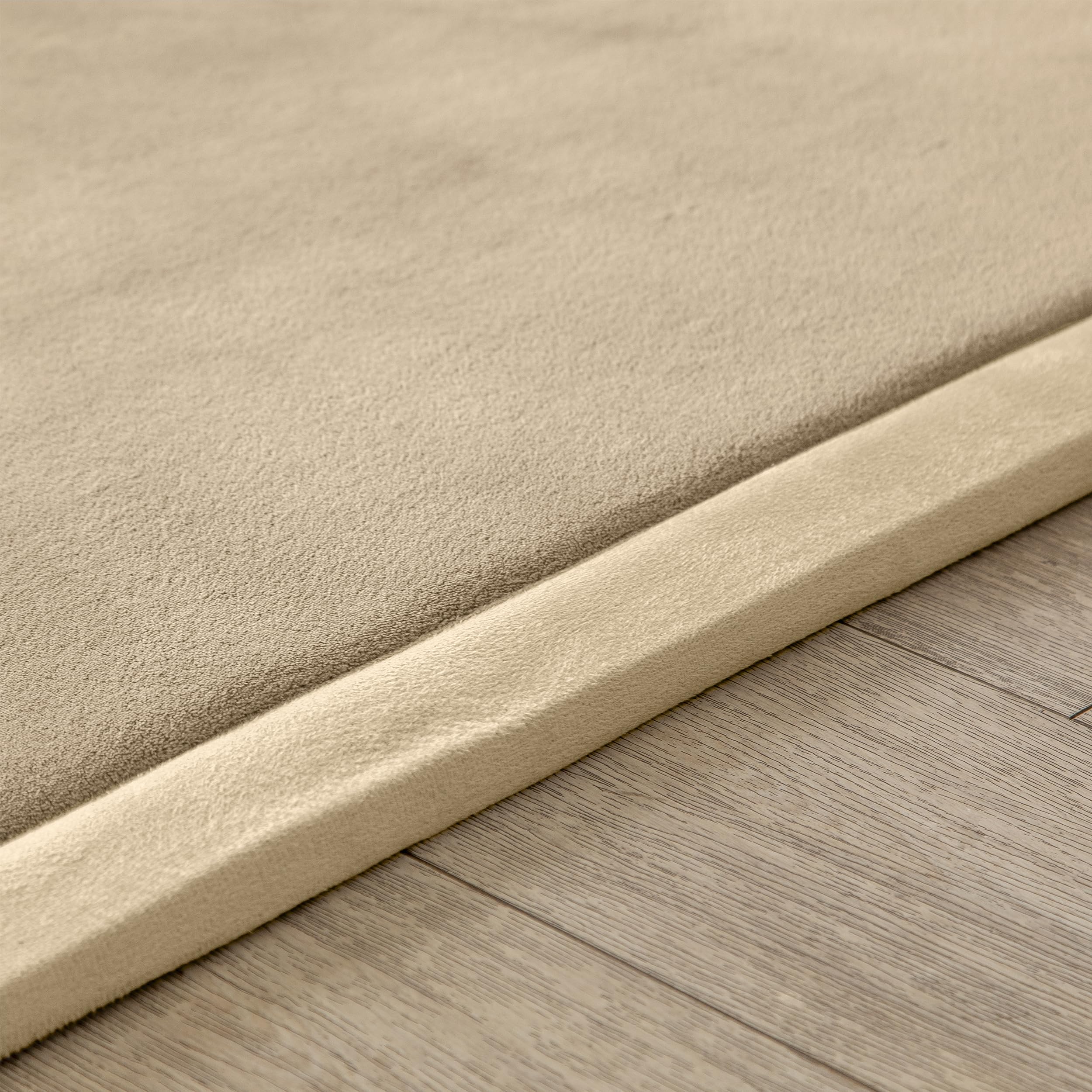 Loartee Coral Velvet Crawling Rug toddler area for safe exploration.